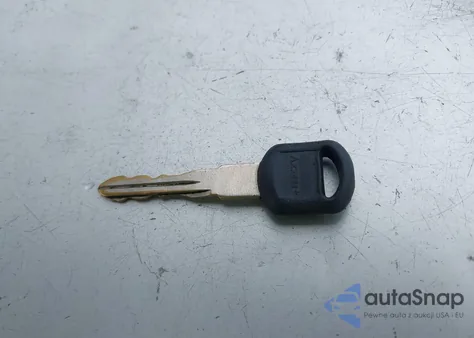 2004 Chevrolet Suburban 1500 Lt from USA, damaged, VIN 1GNEC16Z74J107885